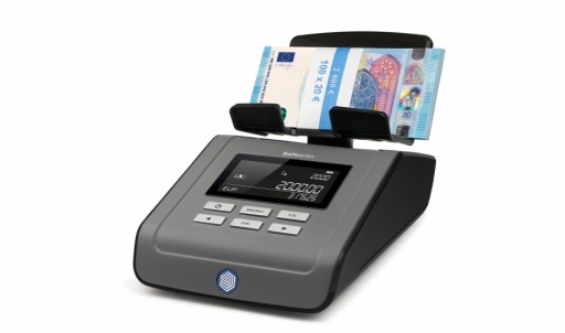 Safescan 6165 комбинира скорост (за по-малко от 2 минути преброявате паричните средства в касата) с лесна за използване опция за принтиране на резултатите.